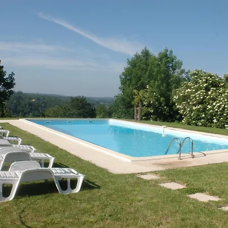 D Hôtes Avec Piscine Dordogne 2-4-6-8-10 Personnes Hébergement de vacances