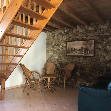 D Hôtes Avec Piscine Dordogne 2-4-6-8-10 Personnes *