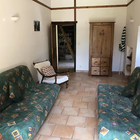 Hébergement de vacances D Hôtes Avec Piscine Dordogne 2-4-6-8-10 Personnes Bussière-Badil