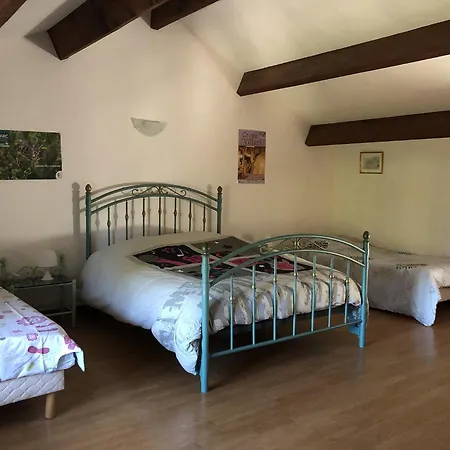 Hébergement de vacances D Hôtes Avec Piscine Dordogne 2-4-6-8-10 Personnes *