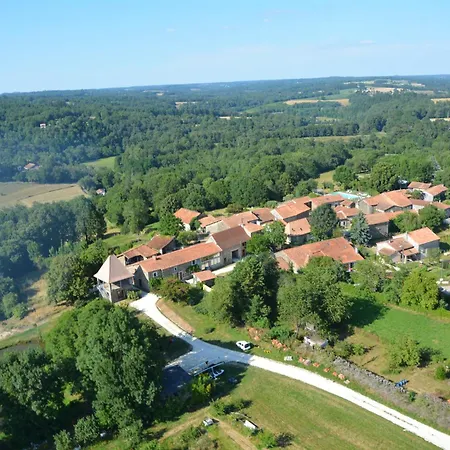 D Hôtes Avec Piscine Dordogne 2-4-6-8-10 Personnes Hébergement de vacances *